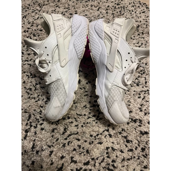 Nike Huarache Run Size 9.5 Retail $150 - Picture 5 of 6